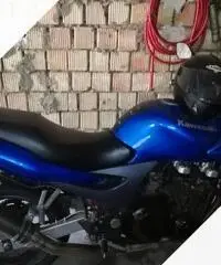Kawasaki ZR 7 - 2004 Kawasaki ZR 7 - 2004
