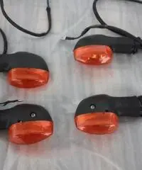 KIT FRECCE ORIGINALI YAMAHA FZ8 - FAZER 8 KIT FRECCE ORIGINALI YAMAHA FZ8 - FAZER 8