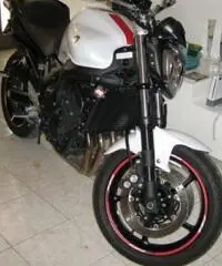 YAMAHA Fz6 tipo veicolo Naked cc 600