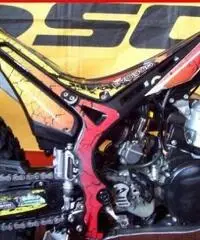 BETAMOTOR Evo 300 2T rosso-bianco - 3000 BETAMOTOR Evo 300 2T rosso-bianco - 3000