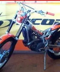 BETAMOTOR REV-3 250 Grigia - Rossa - 3500 BETAMOTOR REV-3 250 Grigia - Rossa - 3500