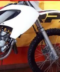 MALAGUTI Enduro 50 XTM  Bianco - 5550 MALAGUTI Enduro 50 XTM  Bianco - 5550