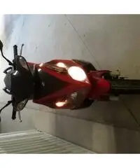 Scooter 50 cc Sym Jet Sport X con pochi km