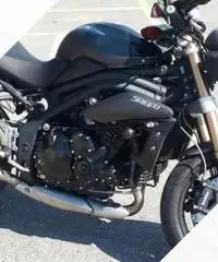 Triumph Speed triple 1050 del 2011 Triumph Speed triple 1050 del 2011