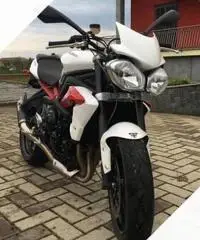 Triumph street triple 675 Triumph street triple 675