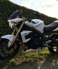 Triumph Street Triple DEPOTENZIATA 2011 - 15844 km