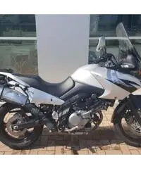 Vendo SUZUKI V STROM 650 del 2004 Vendo SUZUKI V STROM 650 del 2004