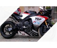 Yamaha YZF R1 - 2011
