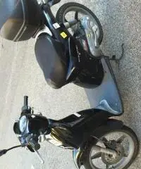 Aprilia Scarabeo 50 nero - 2008