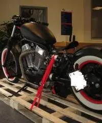 FIRENZE TRASFORMAZIONE MOTO CASTOMIZZAZIONI VERNICIATURA RESTAURO