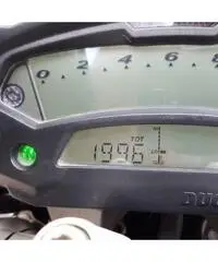 Ducati Monster 796 praticamente nuova