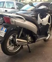 Scooter 150 come nuovo. Asta libera. Offerta minima 690 € Scooter 150 come nuovo. Asta libera. Offerta minima 690 €