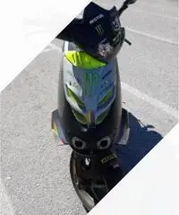 Aprilia sr 50 ditech Aprilia sr 50 ditech