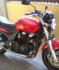 KAWASAKI ZR tipo veicolo Turismo cc 749 KAWASAKI ZR tipo veicolo Turismo cc 749