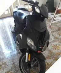 Aprilia sr factory Aprilia sr factory
