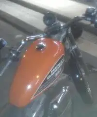 Harley-Davidson 883 Harley-Davidson 883