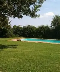 Rustico di 10 locali in Vendita