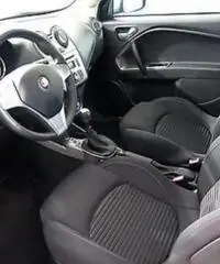 ALFA ROMEO MiTo 1.3 JTDm 85 CV S&S Distinctive ALFA ROMEO MiTo 1.3 JTDm 85 CV S&S Distinctive