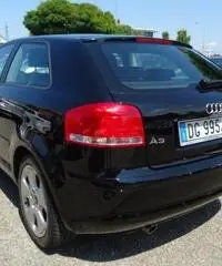 AUDI A3 1.6 16V FSI Ambition