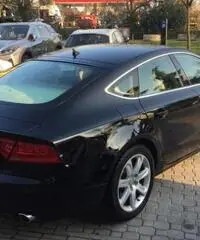 AUDI A7 SPB 3.0 V6 TDI 245 CV quattro S tronic AUDI A7 SPB 3.0 V6 TDI 245 CV quattro S tronic