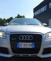 AUDI RS4 4.2 V8 Avant quattro + CARBOCERAMIK + TETTO + XENO AUDI RS4 4.2 V8 Avant quattro + CARBOCERAMIK + TETTO + XENO