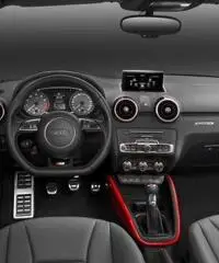 AUDI S1 2.0 TFSI quattro AUDI S1 2.0 TFSI quattro