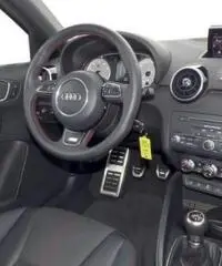 AUDI S1 SPB 2.0 TFSI quattro AUDI S1 SPB 2.0 TFSI quattro