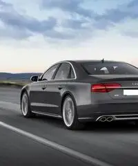 AUDI S8 4.0 TFSI quattro tiptronic