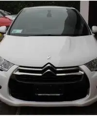 CITROEN DS4 BlueHDi 100 Business CITROEN DS4 BlueHDi 100 Business