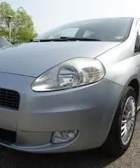 FIAT Grande Punto 1.4 5 porte Dynamic Metano FIAT Grande Punto 1.4 5 porte Dynamic Metano