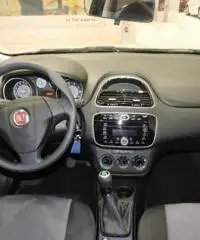 FIAT Punto 1.2 8V 5 porte Street *GARANZIA FIAT* FIAT Punto 1.2 8V 5 porte Street *GARANZIA FIAT*