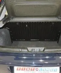 FIAT Punto 1.2 8V 5 porte Street *GARANZIA FIAT* FIAT Punto 1.2 8V 5 porte Street *GARANZIA FIAT*