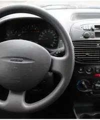 FIAT Punto 1.2i 16V cat 5 porte EL