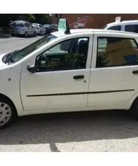 FIAT Punto Classic 1.2 5 porte Natural Power OK NEOP GARNZ EU FIAT Punto Classic 1.2 5 porte Natural Power OK NEOP GARNZ EU