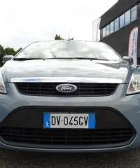 FORD Focus + 2.0 (145CV) 5p. Bz.- GPL FORD Focus + 2.0 (145CV) 5p. Bz.- GPL