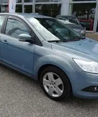 FORD Focus + 2.0 (145CV) 5p. Bz.- GPL FORD Focus + 2.0 (145CV) 5p. Bz.- GPL