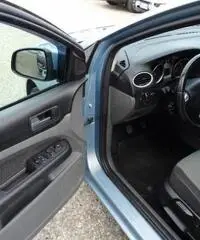 FORD Focus + 2.0 (145CV) 5p. Bz.- GPL