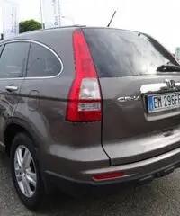 HONDA CR-V 2.2 i-DTEC Lifestyle AT HONDA CR-V 2.2 i-DTEC Lifestyle AT