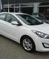 HYUNDAI i30 1.4 5p. Comfort HYUNDAI i30 1.4 5p. Comfort