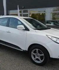 HYUNDAI iX35 1.7 CRDi 2WD Comfort HYUNDAI iX35 1.7 CRDi 2WD Comfort