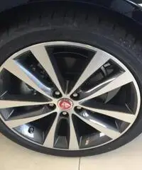 JAGUAR XE 2.0 D Turbo 180CV aut. R-Sport