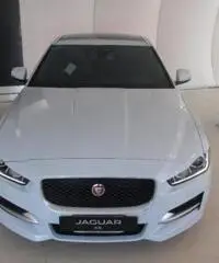 JAGUAR XE 2.0 D Turbo 180CV aut. R-Sport JAGUAR XE 2.0 D Turbo 180CV aut. R-Sport