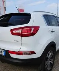 KIA Sportage 2.0 CRDI VGT AWD Class KIA Sportage 2.0 CRDI VGT AWD Class