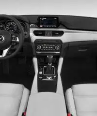 MAZDA 6 2.0L Skyactiv-G 4p. Evolve