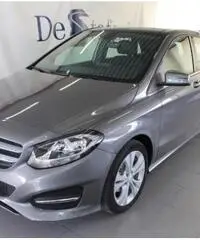 MERCEDES-BENZ B 180 d SPORT