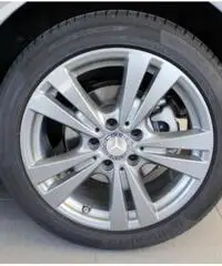 MERCEDES-BENZ B 180 d AUTOMATIC SPORT MERCEDES-BENZ B 180 d AUTOMATIC SPORT