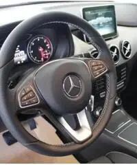 MERCEDES-BENZ B 180 d AUTOMATIC SPORT NIGHT PACK