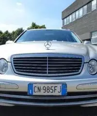 MERCEDES-BENZ E 320 CDI cat S.W. Avantgarde MERCEDES-BENZ E 320 CDI cat S.W. Avantgarde