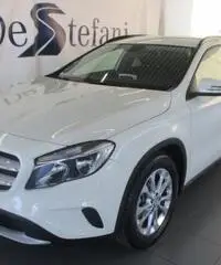 MERCEDES-BENZ GLA 180 Executive