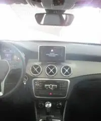 MERCEDES-BENZ GLA 180 Executive